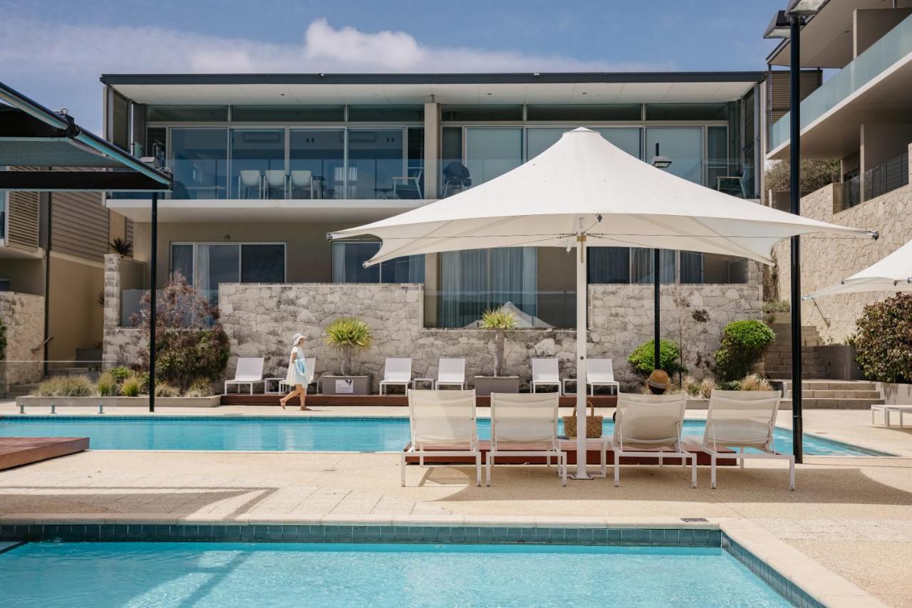 스미스 비치 리조트 얄링업 외부 사진 The pool at the hotel