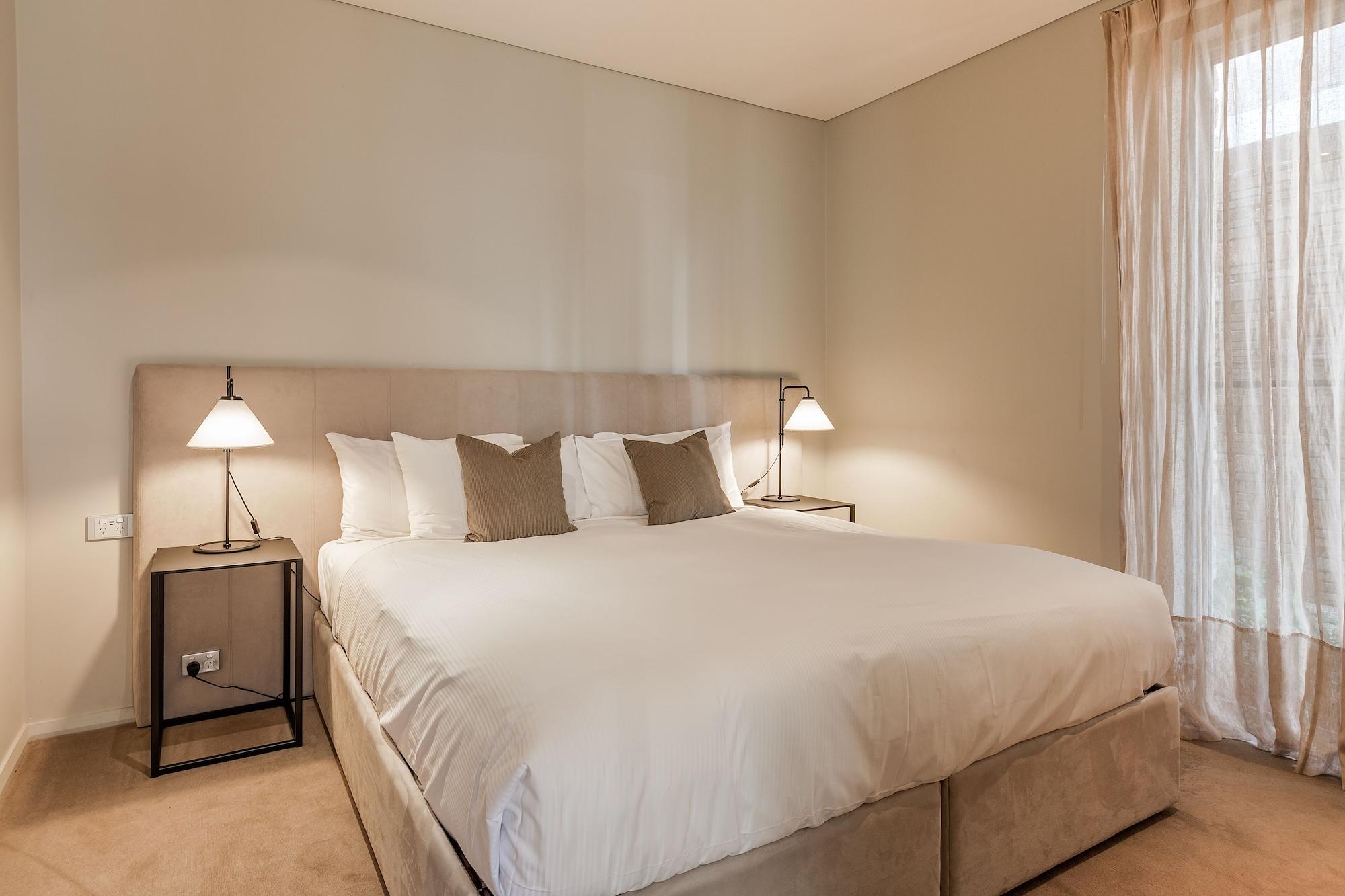 스미스 비치 리조트 얄링업 외부 사진 A bedroom at the hotel